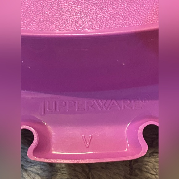 Vintage Purple Tupperware Divided Tray Server With Lid #405-1 - Picture 2 of 5